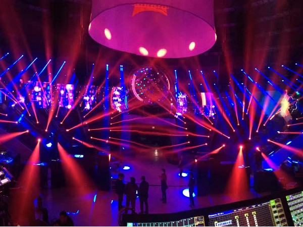 大舞臺(tái)租賃燈光音響設(shè)備的作用