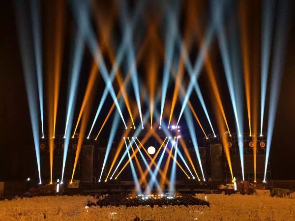 舞臺背景選擇什么更合適？