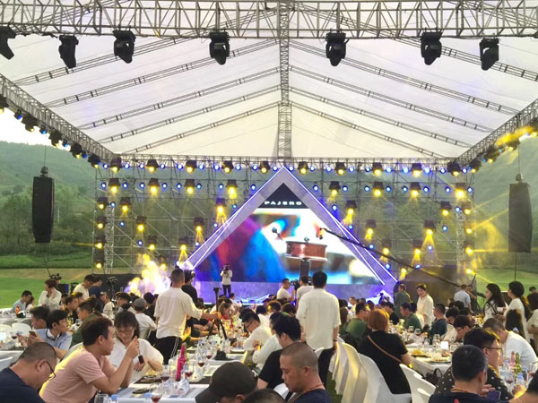 如何讓演出的舞臺桁架搭建的更安全