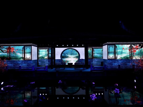 舞臺舞美設(shè)計打造富有意識的演出