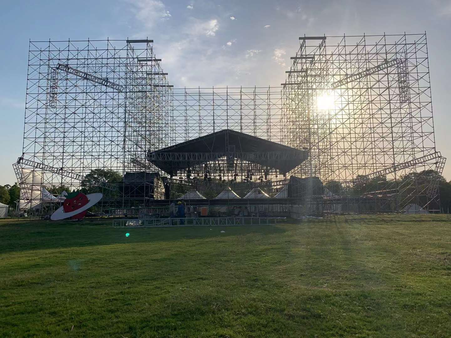 舞臺搭建結(jié)構(gòu)安全需要員工具備的技能3