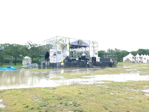 戶外搭建舞臺天氣惡劣防護措施