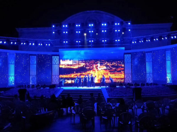 中秋文藝晚會(huì)舞臺(tái)搭建商家如何選